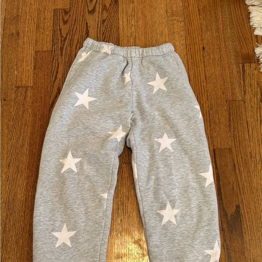 Gray Star-Patterned Starfit Pants - image 1
